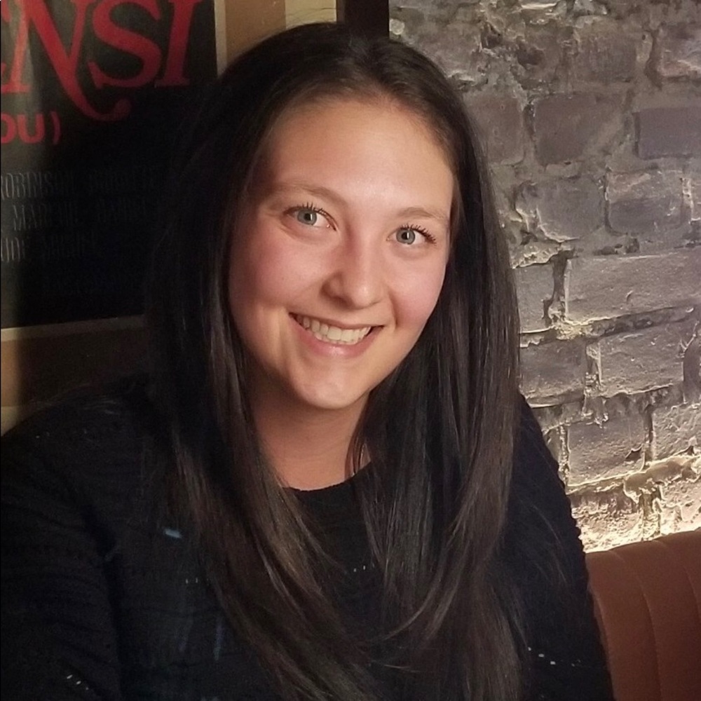 Meet your Posher, Nicole